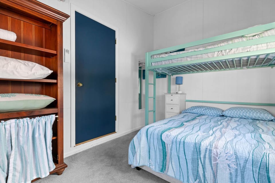 bunk bed