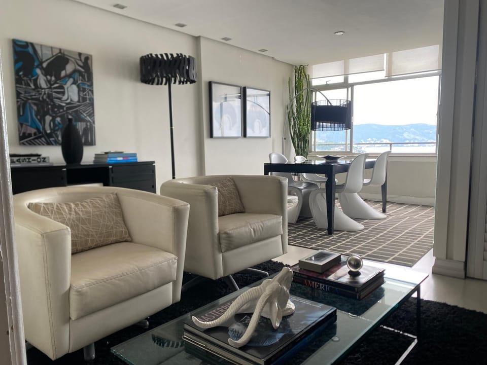 Apartamento frente mar 3 quartos e garagem Apartment in Niterói