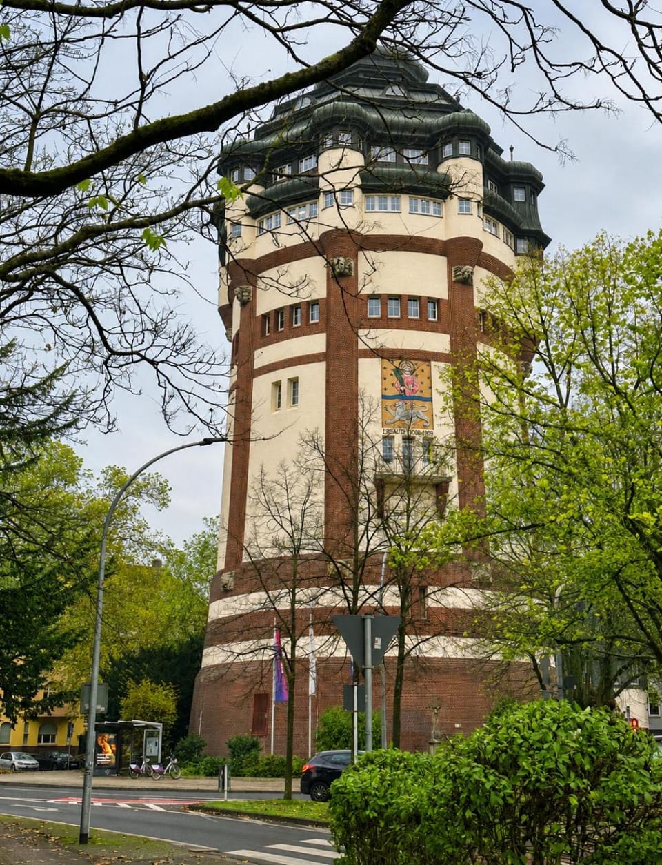 Property building, Day, Landmark view