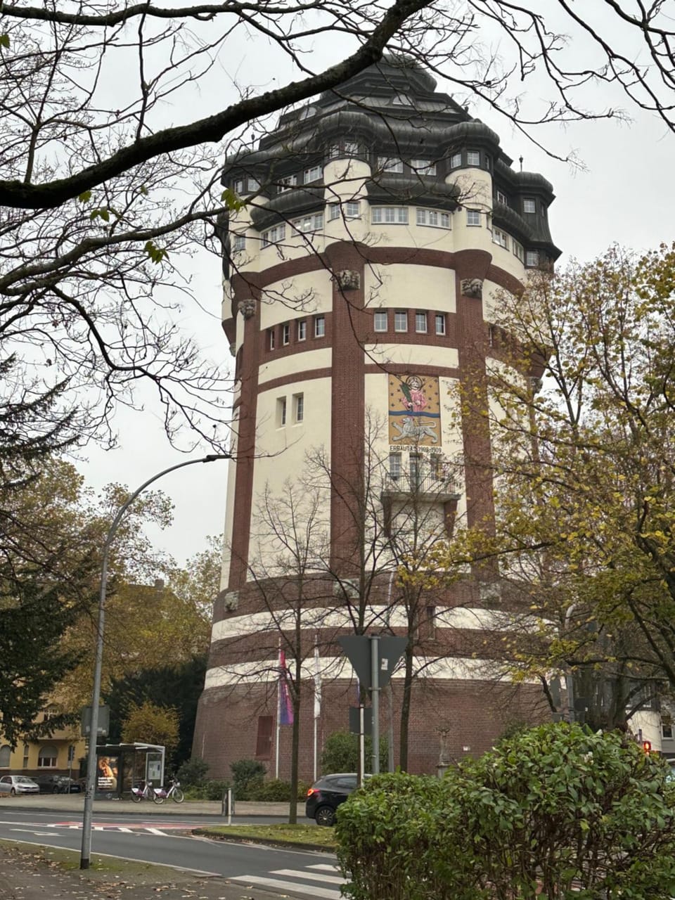 Day, Landmark view