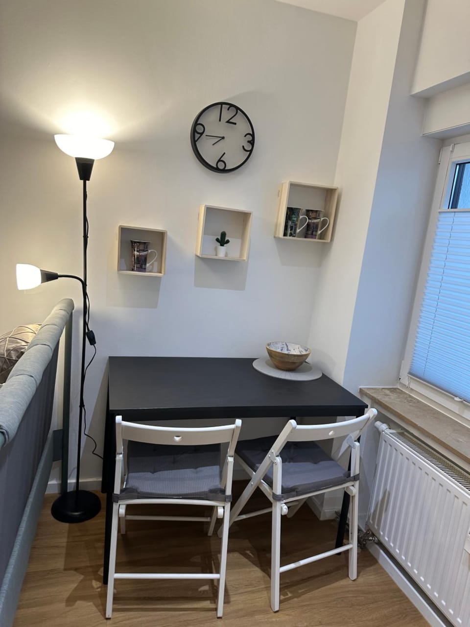 Seating area, Dining area