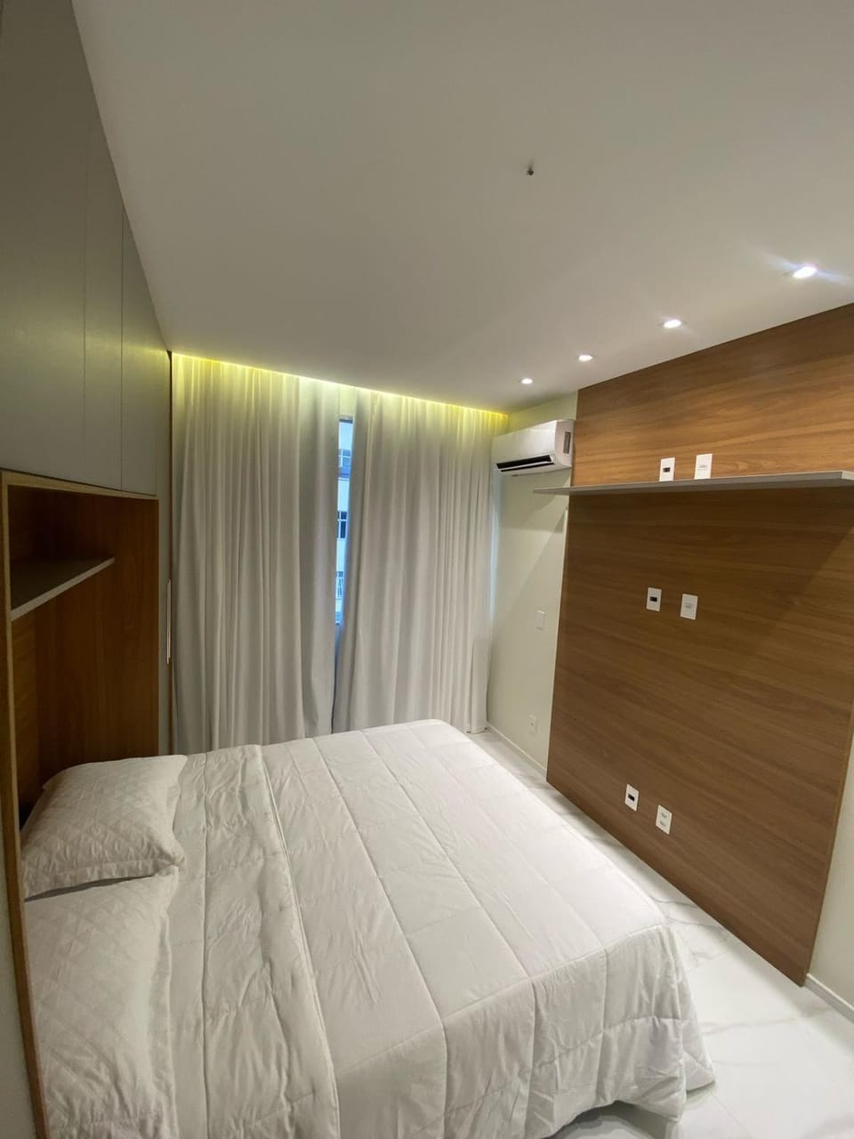 Lindo apartamento de alto padrão a duas quadras da praia de Copacabana Apartment in Rio de Janeiro