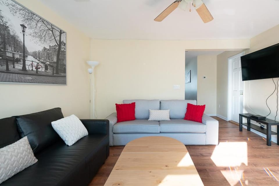 Lovely 3BR Homewith free parking-WALK to WP Gate House in Highland Falls