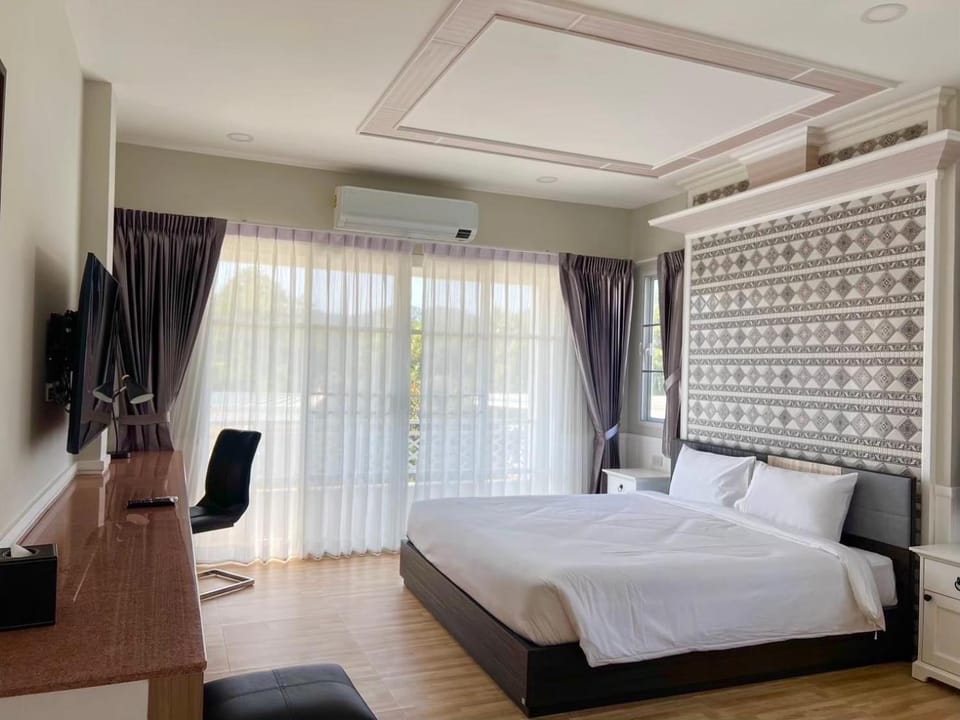 Bed, Bedroom