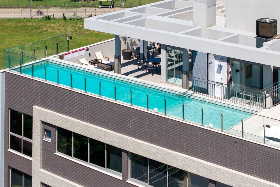 Property building, Day, Hot Spring Bath, View (from property/room), Balcony/Terrace, Pool view, Swimming pool, Swimming pool, Public Bath, sunbed