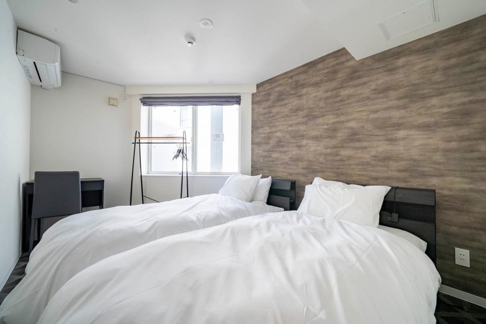 Bed, Bedroom, air conditioner