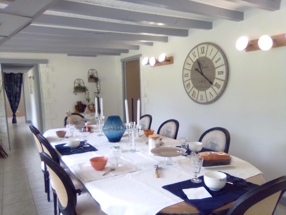 Maison avec piscine privative et jacuzzi à Rouvres-les-Bois - FR-1-591-722 House in Centre-Val de Loire