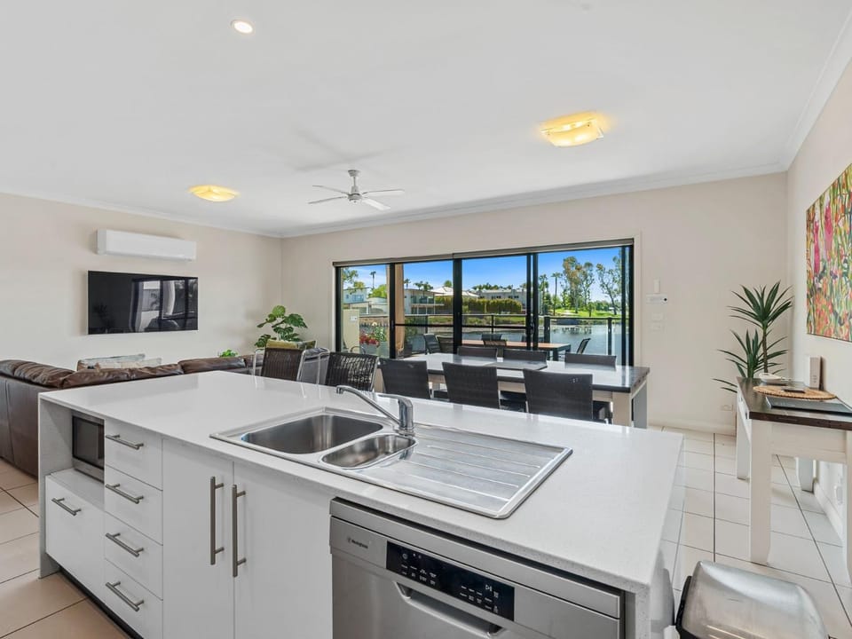 11 on Cypress House in Yarrawonga