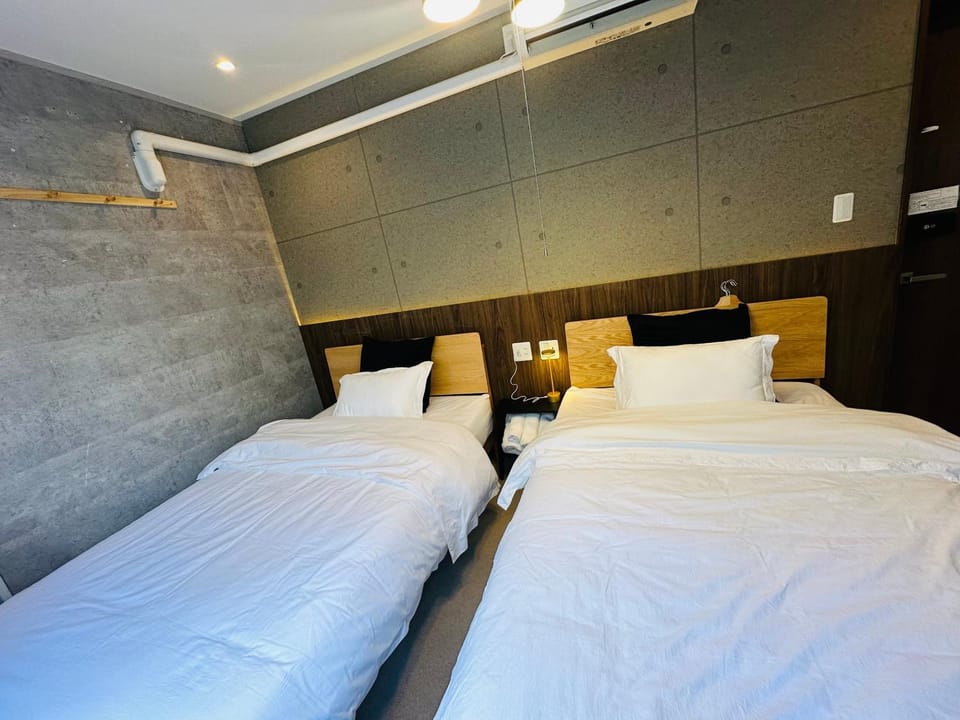 e-hostel 心斎橋 双床房 Apartment hotel in Osaka