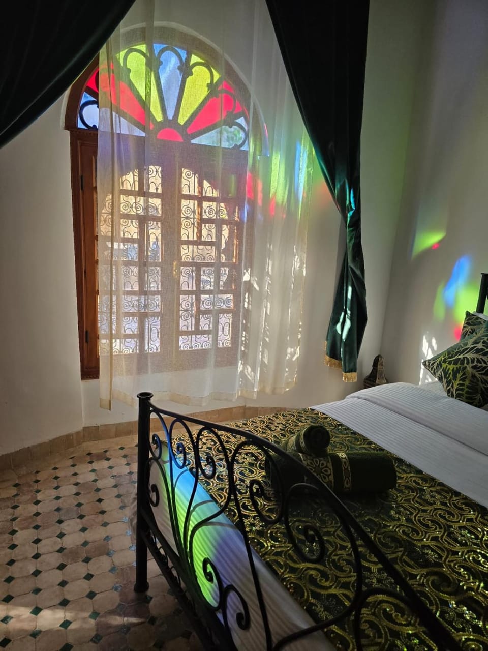 Bed, Photo of the whole room, Bedroom, Breakfast, towels