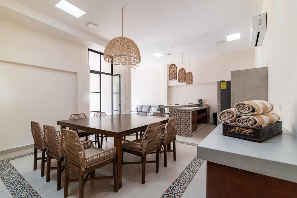 Kitchen or kitchenette, Living room, Dining area