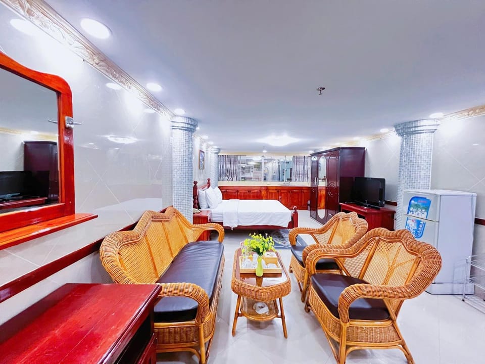 Property building, Seating area