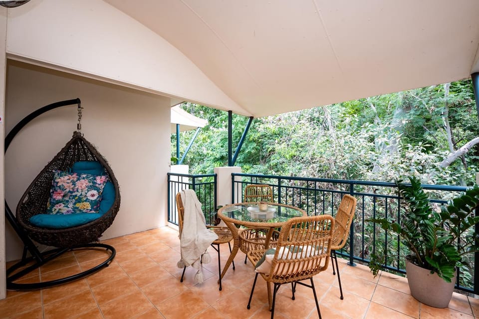 Riverside Retreat - Your Window to Nature-close to HOSPITAL Apartment in Queensland