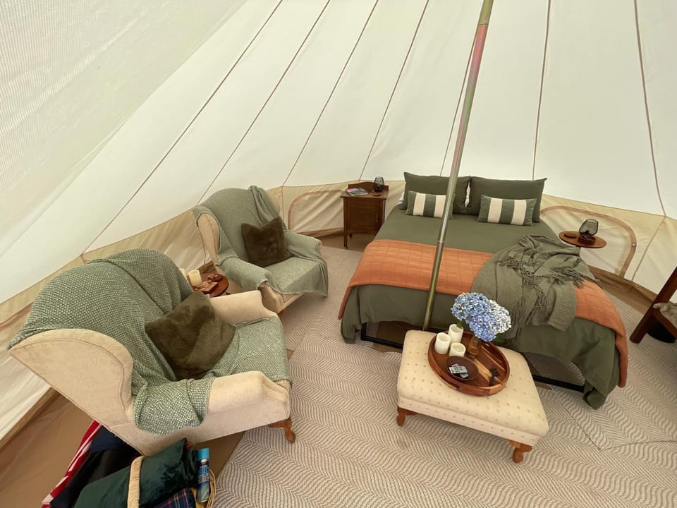 Fairy Wren Off Grid Luxury Glamping Retreat in Wine Country Luxury tent in Tasmania
