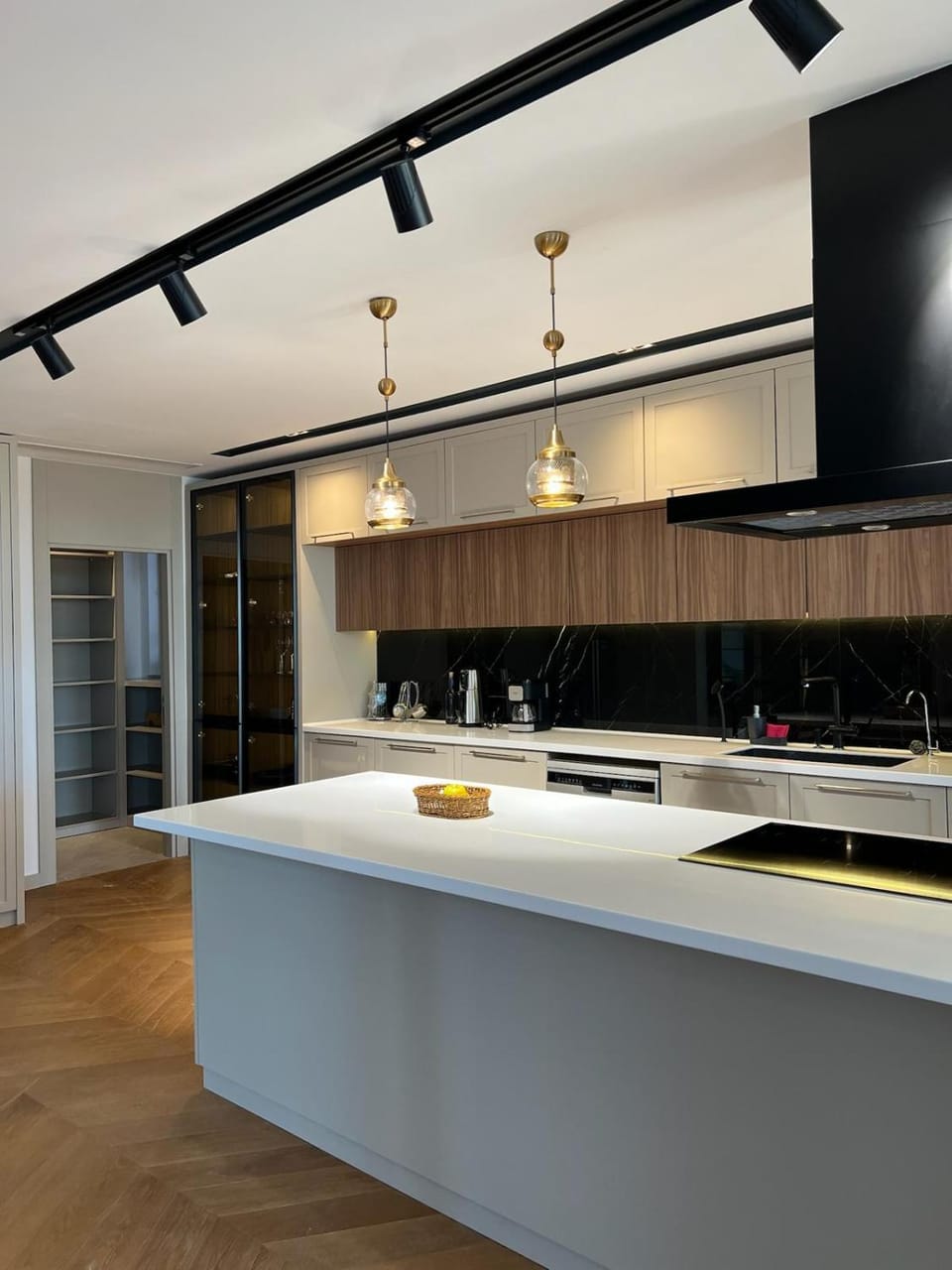Kitchen or kitchenette, pet friendly, stove