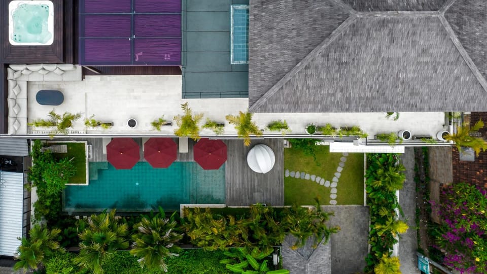 Property building, Day, Bird's eye view, Garden, View (from property/room), Garden view, Pool view