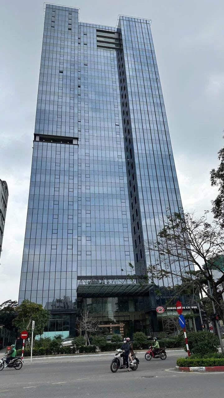 Apartment in Lancaster with City view Apartment in Hanoi