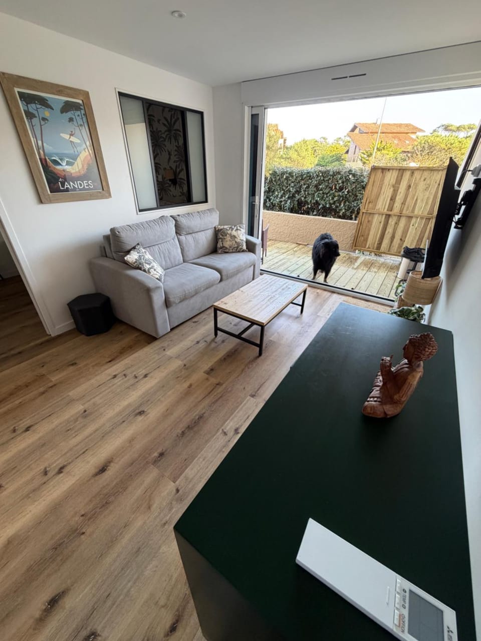 Communal lounge/ TV room