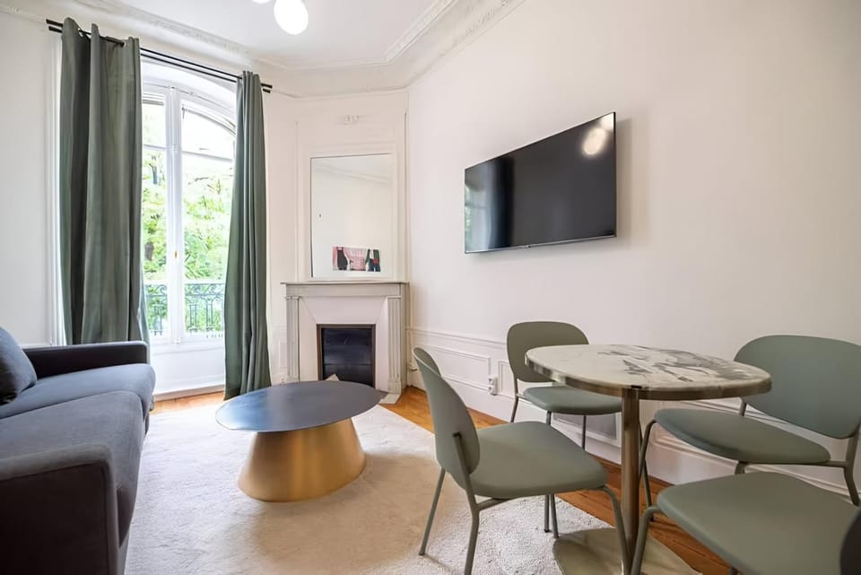 TBS 316 - Apartment close to Eiffel Tower Apartment in Paris
