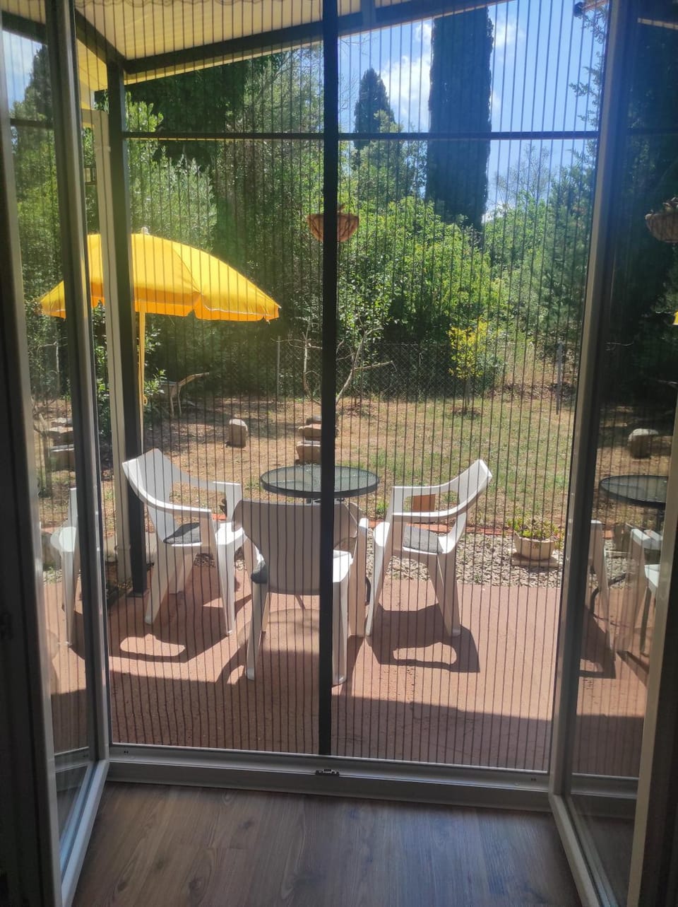 Apartman sa sopstvenim dvoristem , pored mora Apartment in Kotor Municipality