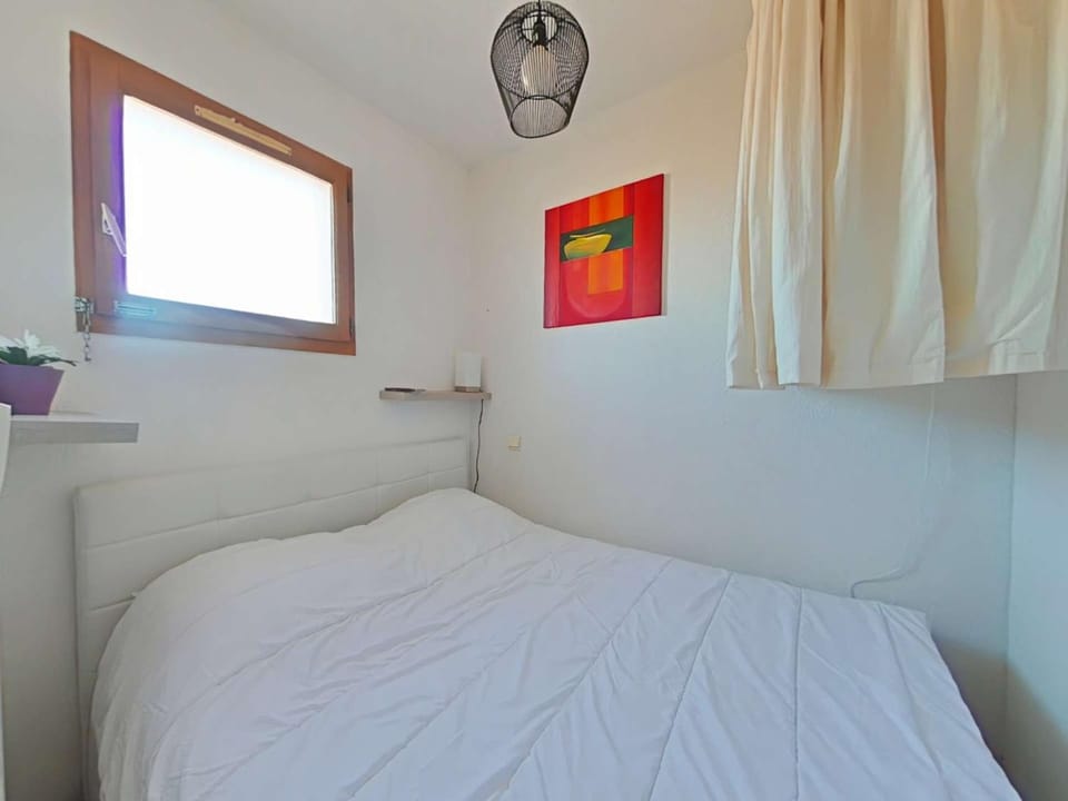 Appartement Studio cabine 2 couchages PORT LEUCATE NATURISME PL010-1407 Cabin in Leucate