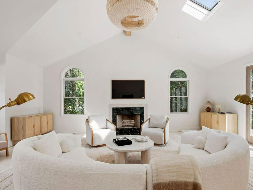 Villa Isaiah - Southampton Luxury Estate Villa in Southampton