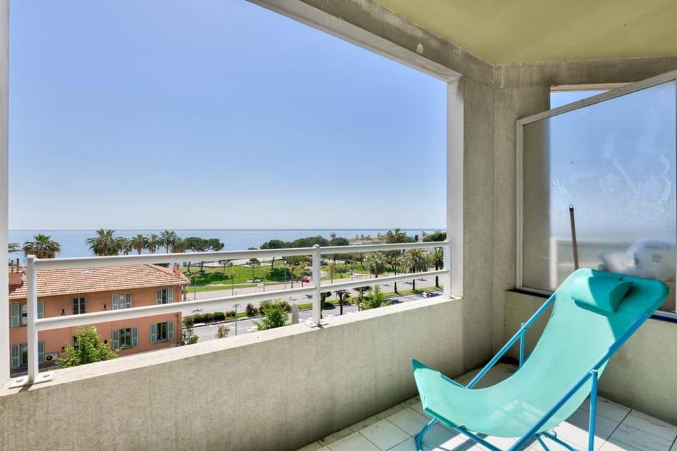 T3 avec terrasse vue sur mer à 400m de la plage Apartment in Nice