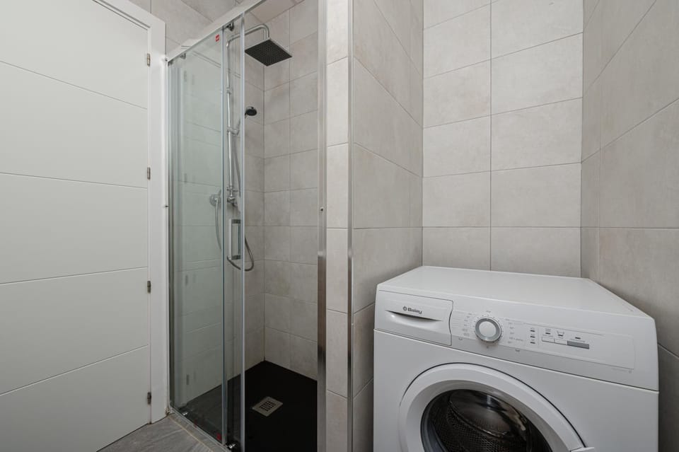 Shower, Bathroom, washing machine