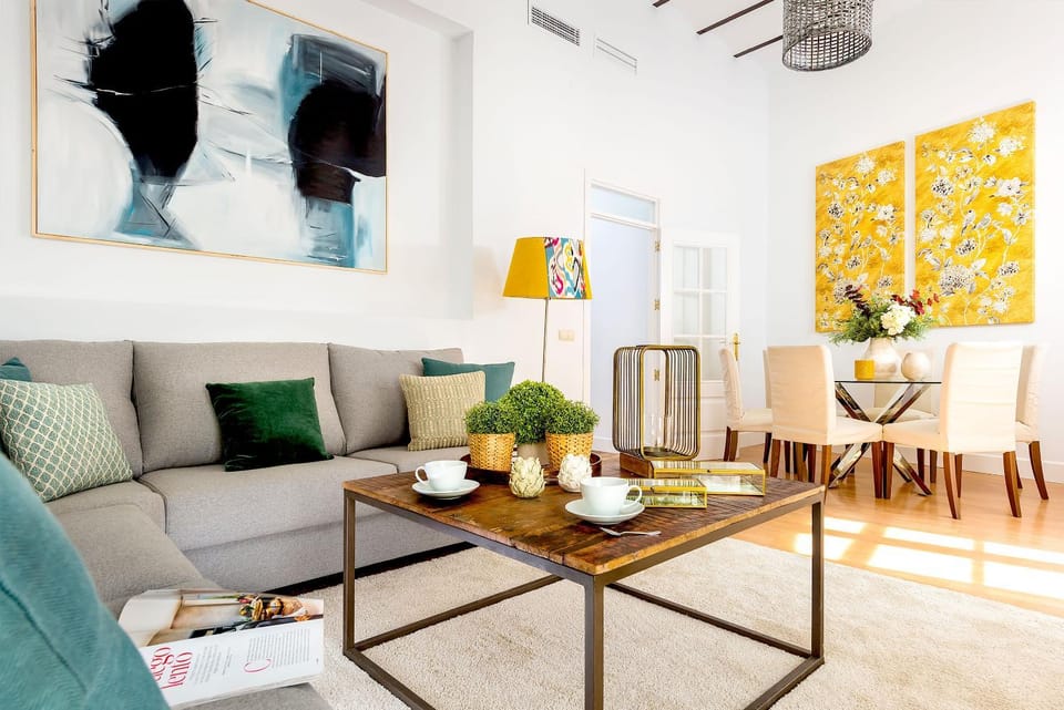 Living room, Seating area, Dining area