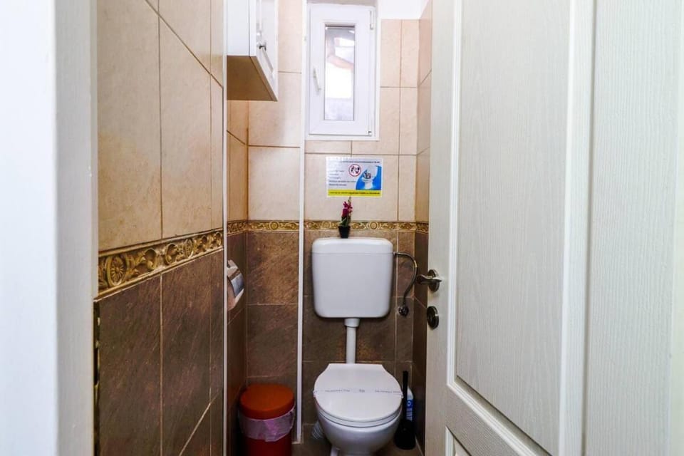 Central Apartment near Old Town & Universitate Metro Apartment in Bucharest