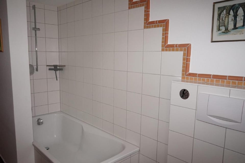 Bathroom, Bath