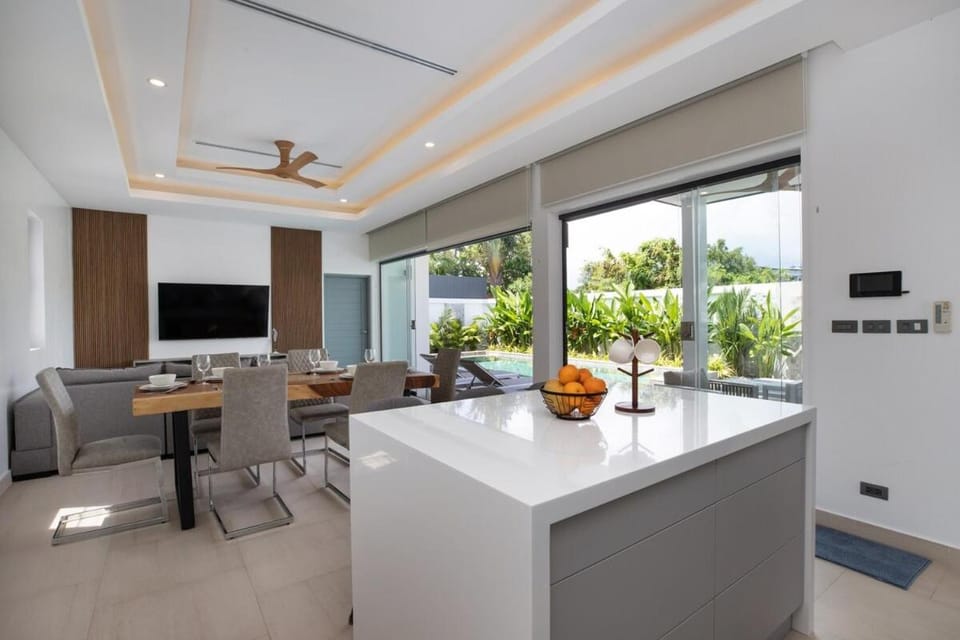 Stunning 2 BDRS villa at rawai eiwa Villa in Rawai