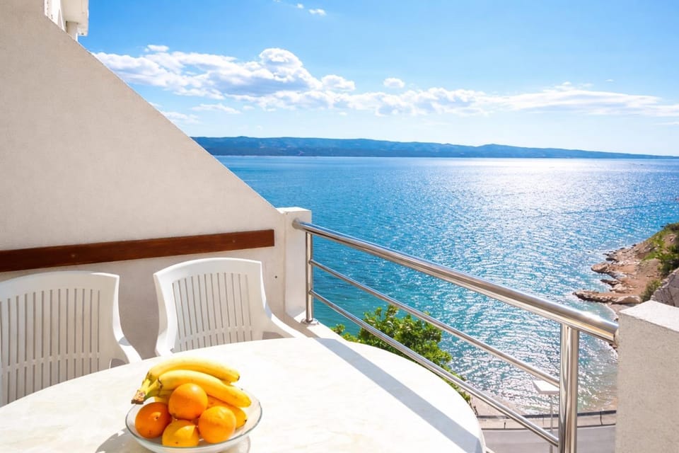 Apartment Complex in Lokva Rogoznica Bed and Breakfast in Split-Dalmatia County
