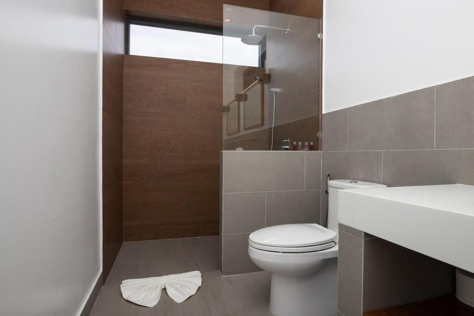 Two-Bedroom Villa with Salt Pool in Rawai villa hapai Villa in Rawai