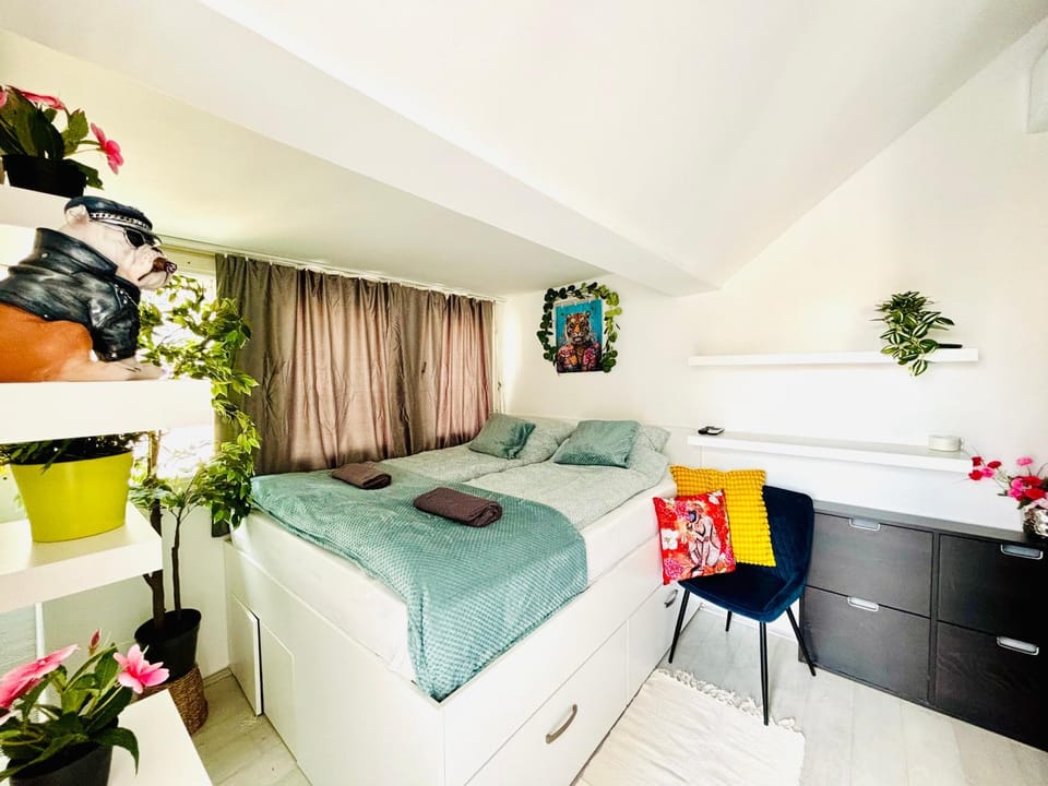 Bp-EST Katona Apartment in Budapest