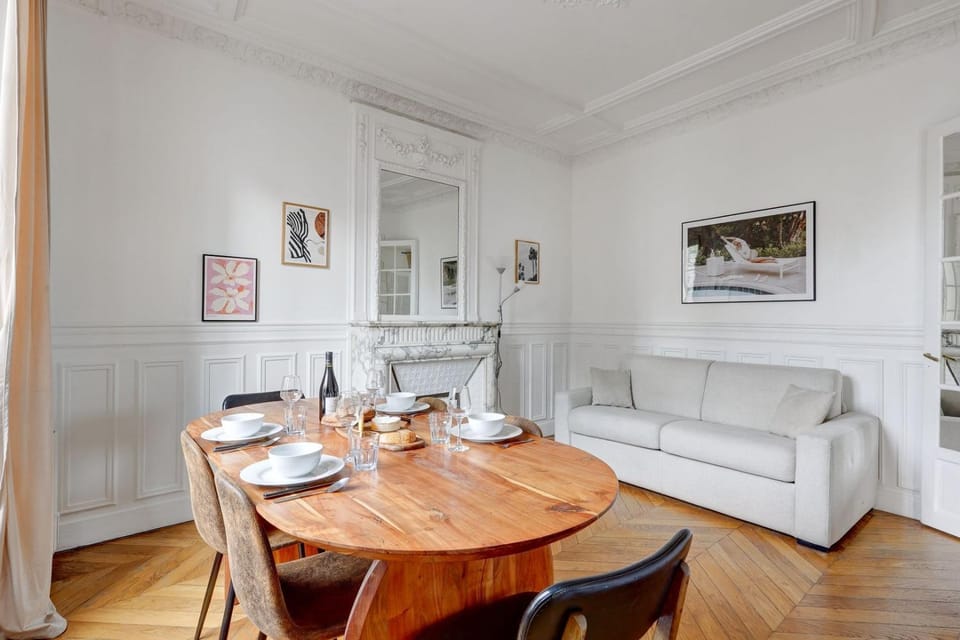 TBS 319 - Superb apartment with Eiffel Tower view Apartment in Paris