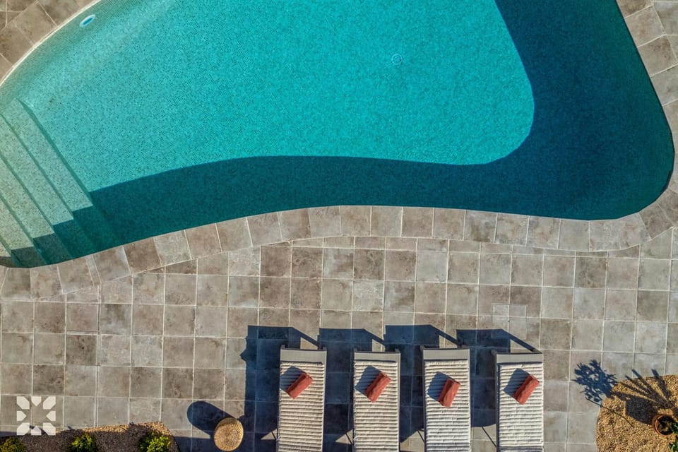 Day, Pool view, Swimming pool, sunbed