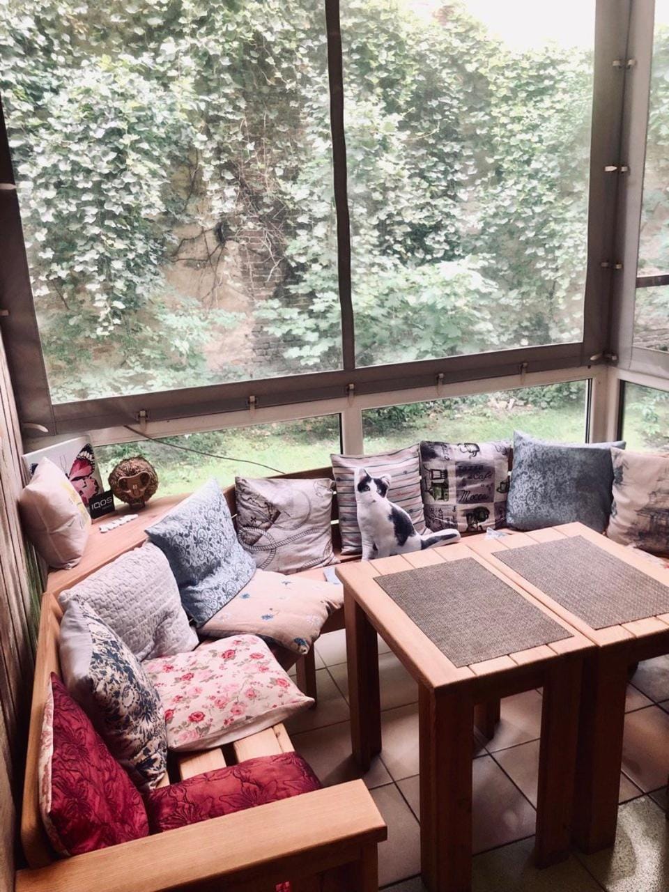 Garden, Seating area, Garden view