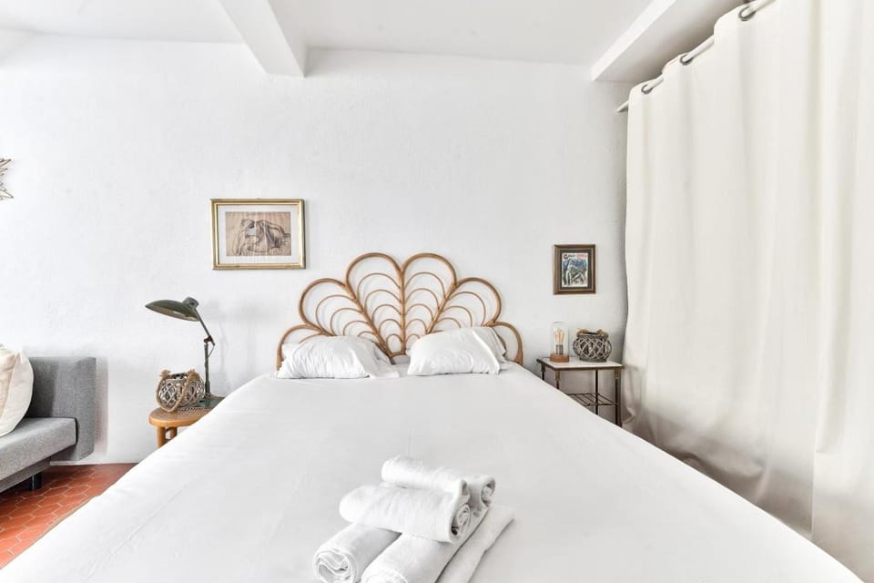 Superb studio au coeur du Panier Apartment in Marseille
