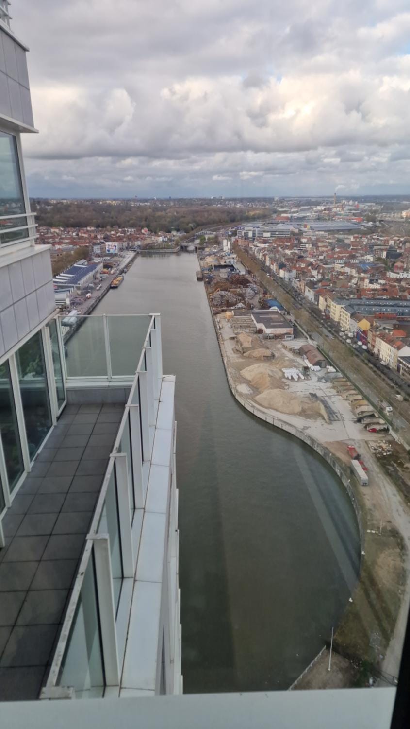Bird's eye view, Landmark view, River view