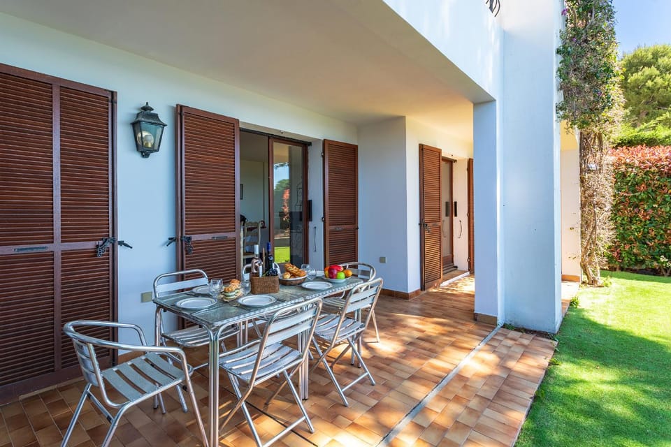 Property building, Dining area