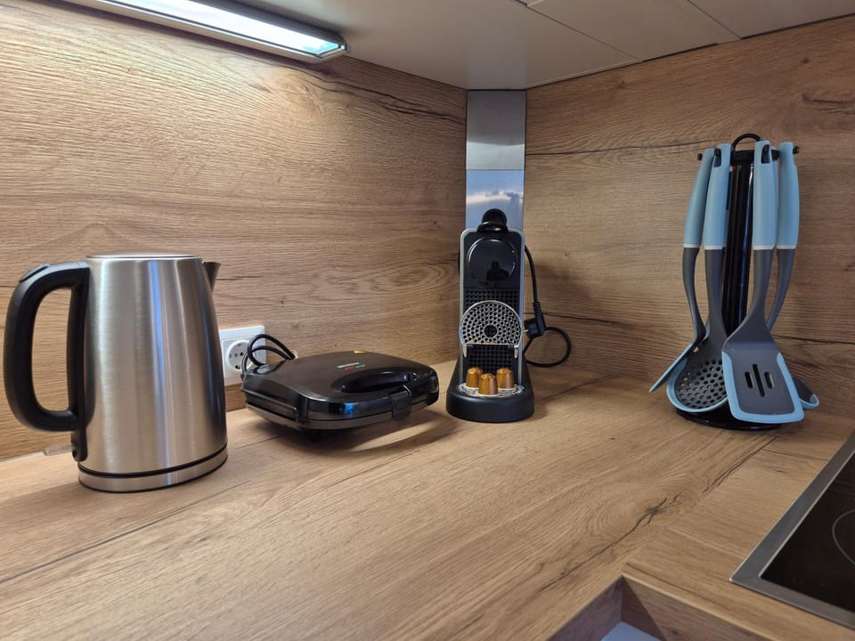 Coffee/tea facilities, Kitchen or kitchenette, toaster