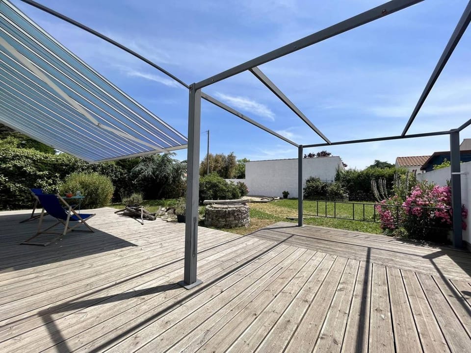 Patio, Garden view