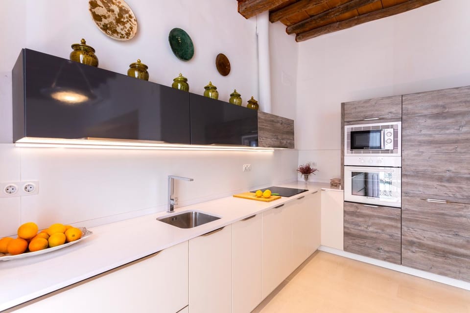 Coffee/tea facilities, Kitchen or kitchenette, Food and drinks, Food, microwave, oven, stove, washing machine
