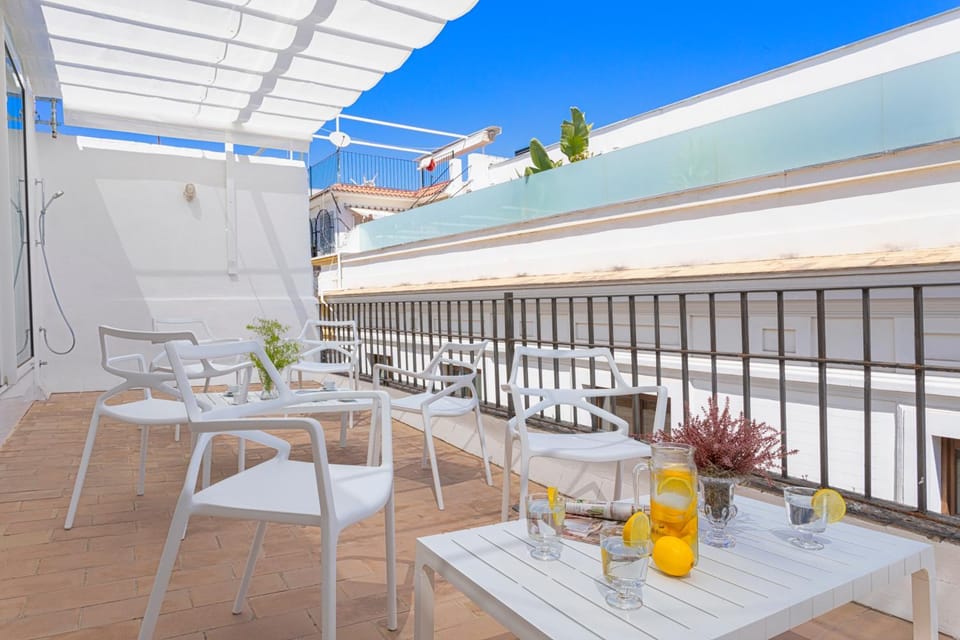 Spring, Day, Summer, Balcony/Terrace, Food and drinks, Dining area