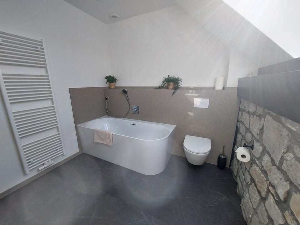 Property building, Bathroom