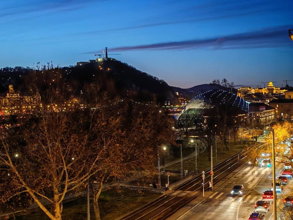 Natural landscape, City view, Mountain view, Street view, Location