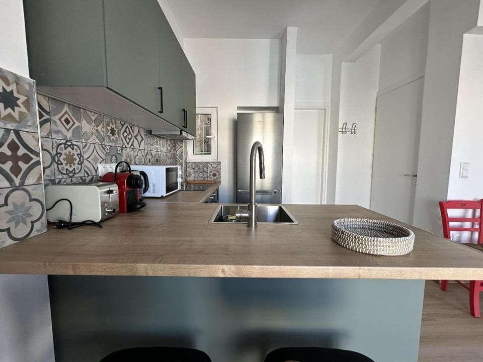 6th Floor Skyline View Studio 2 in Athens Apartment in Athens