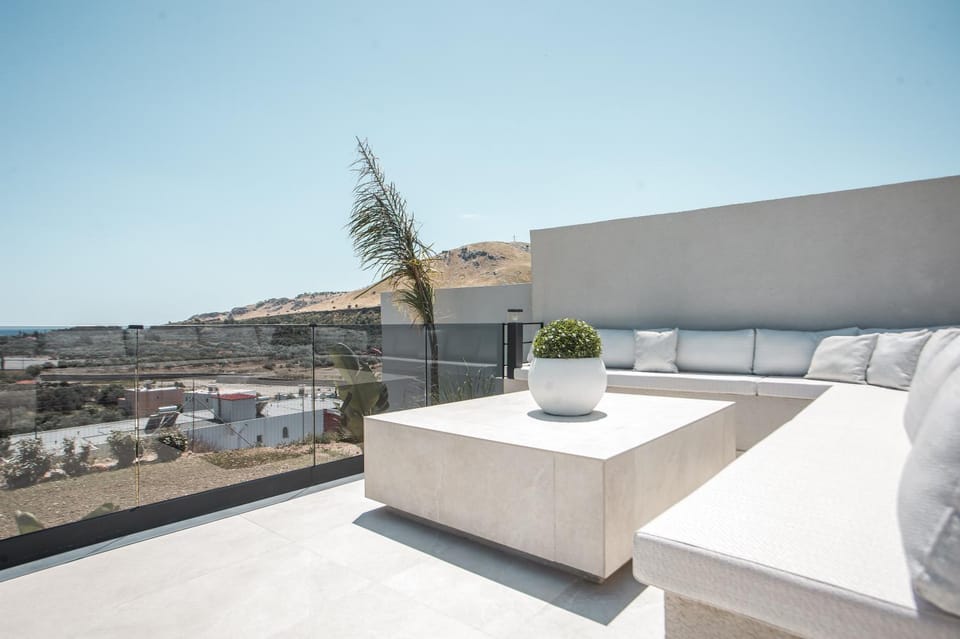 Patio, View (from property/room), Balcony/Terrace, Living room