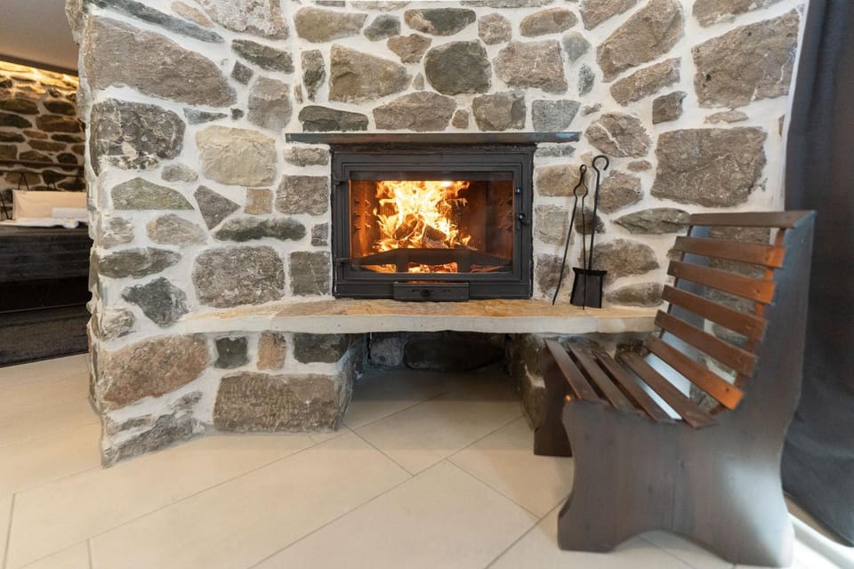 Living room, fireplace